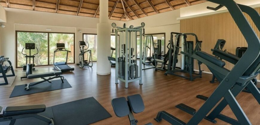 Atalaya, Benahavis, 3-Beds Penthouse